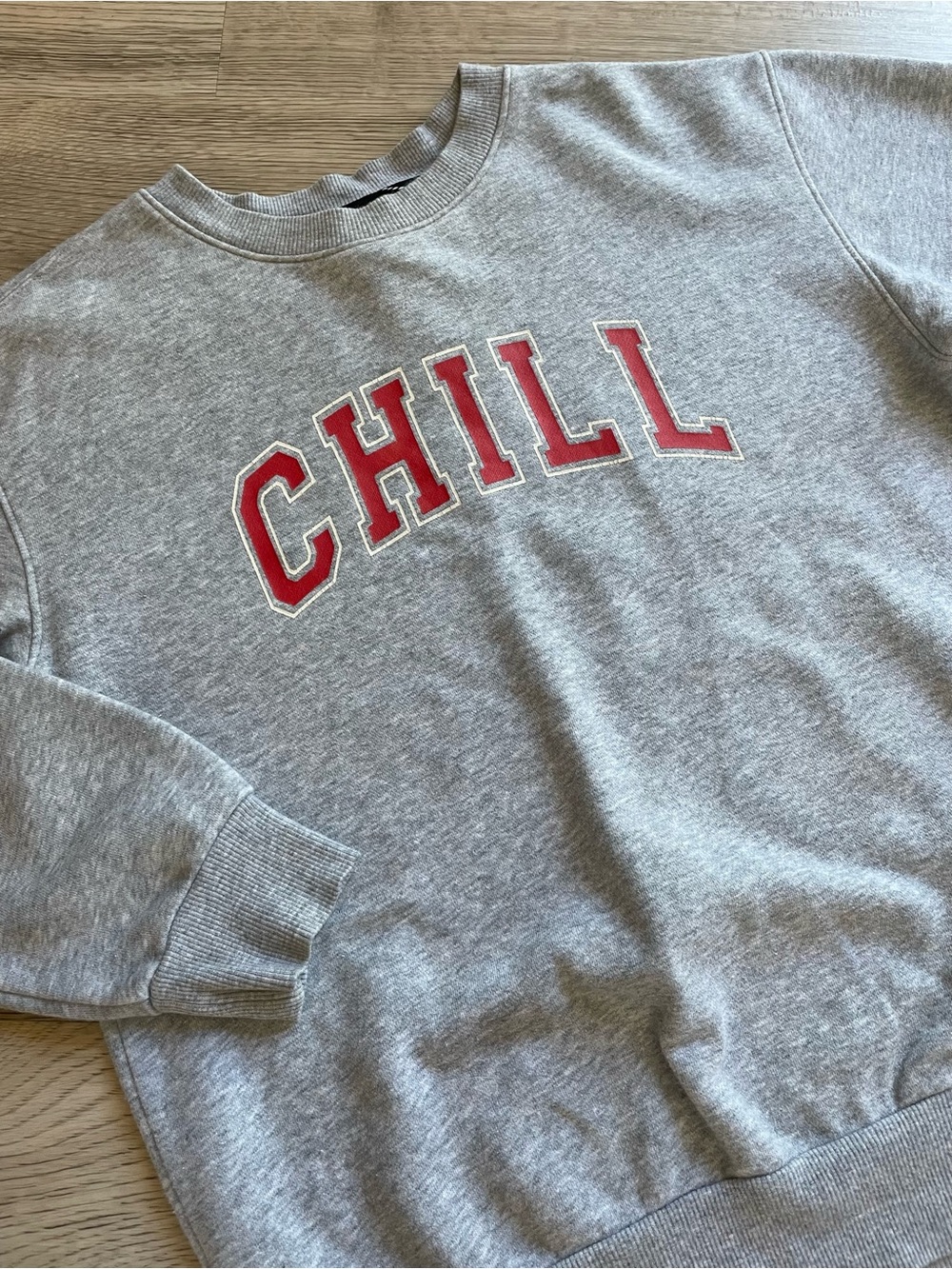 art class | ‘CHILL’ Graphic Crewneck Sweatshirt | Youth M (8-10) - Picture 4 of 13
